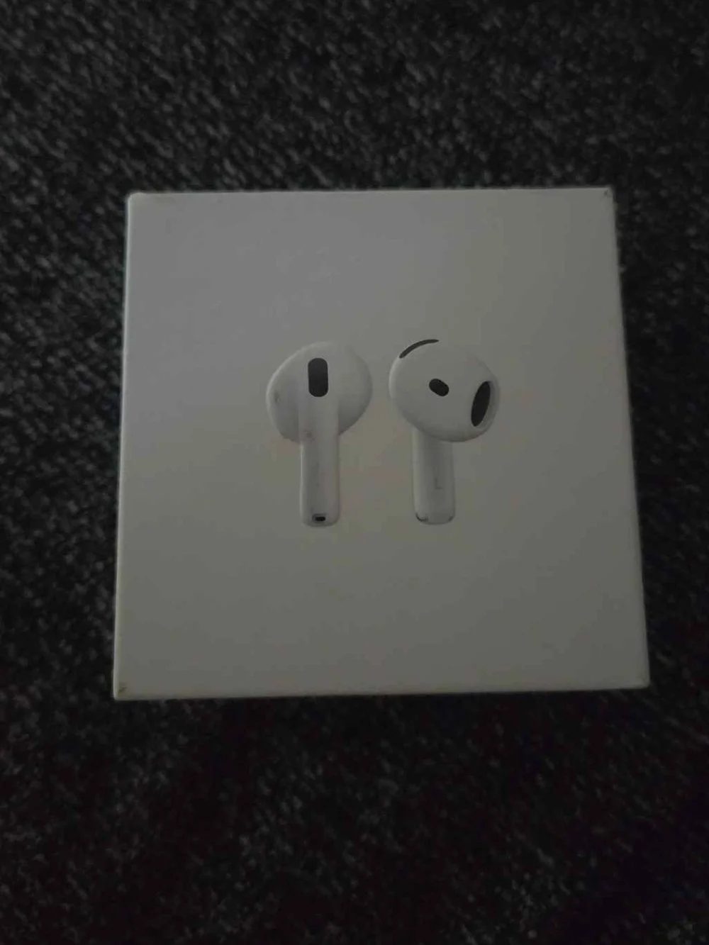 Apple AirPods 4 - Unopened